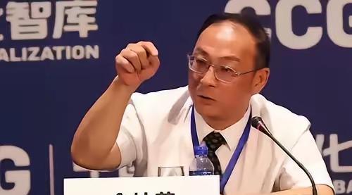 金灿荣教授说的没错，中国不要再要求日本对侵华战争进行道歉了，人家不同意，强扭的瓜