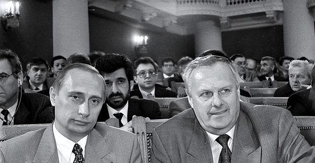 俄罗斯寡头有多狂妄：我可以让猴子当总统！普京：要么死，要么滚要把这事儿说清楚，