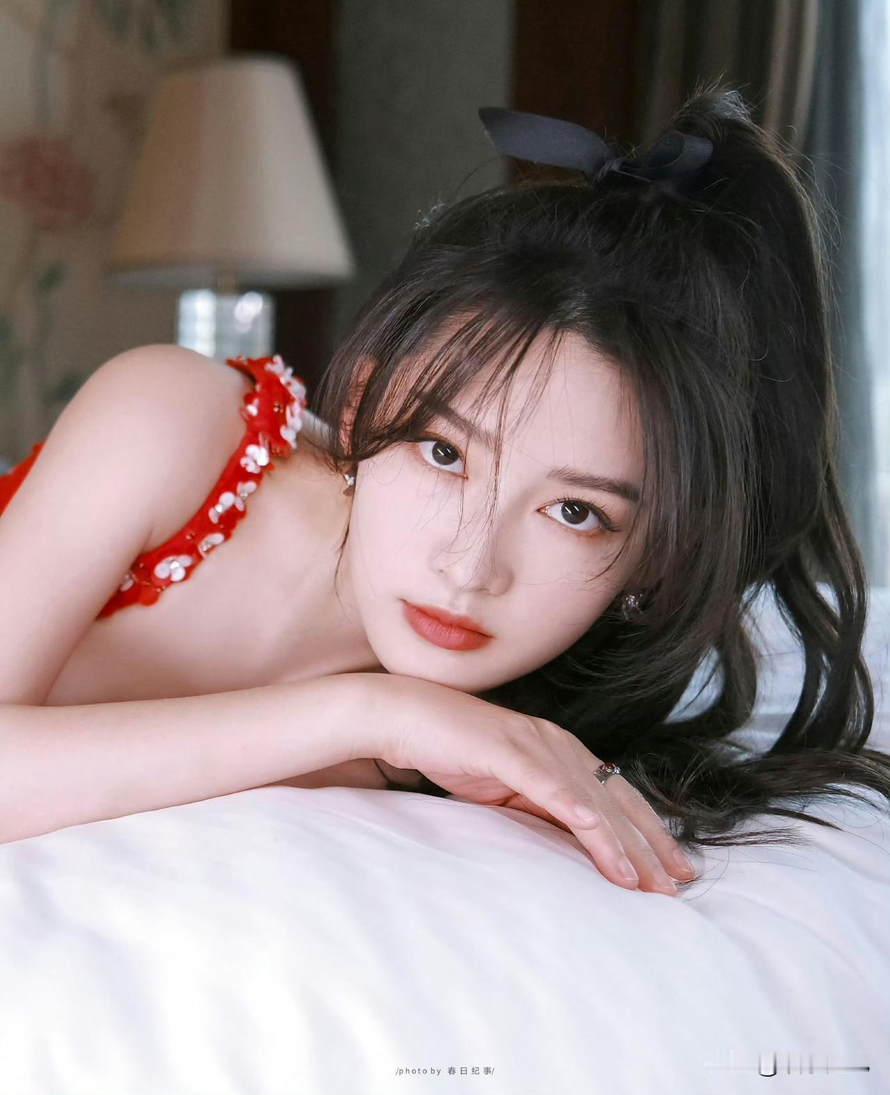 李沁x这套连衣裙太美了