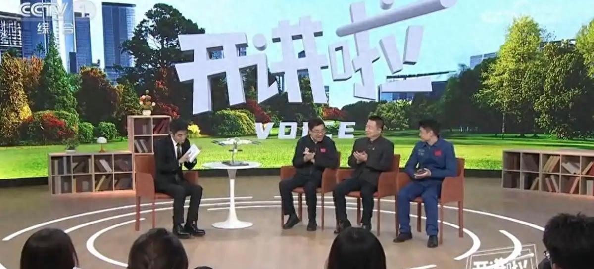 中国首批航天员已全部停航，26年2次载人飞行，或迎来女指令长！！看到这条消息