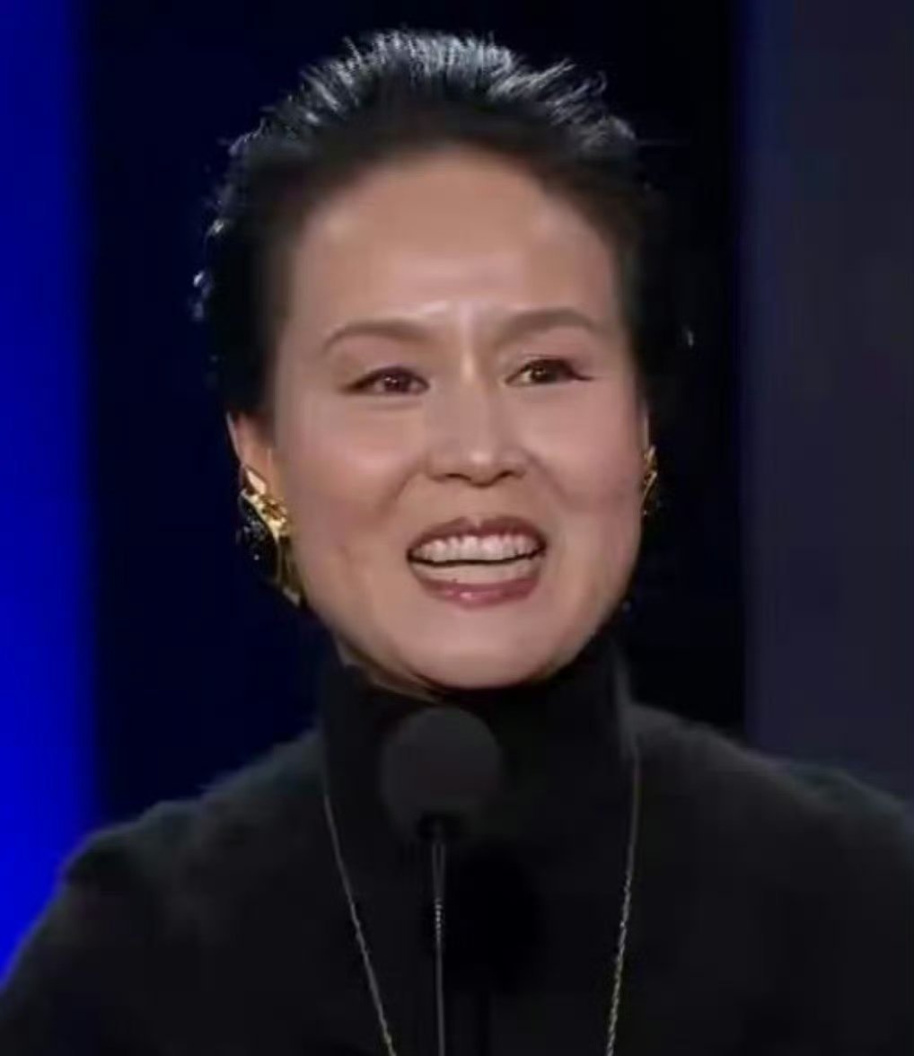 记录者超话记录者超话一个女人，故意伤害罪，说穿了就是故意杀人，而且是杀亲夫！亲