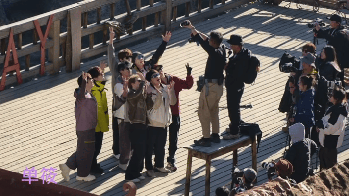 0713十个勤天再见面人均徒步佬谁懂啊！内娱最绝的两大群像男团同框徒步了！《快