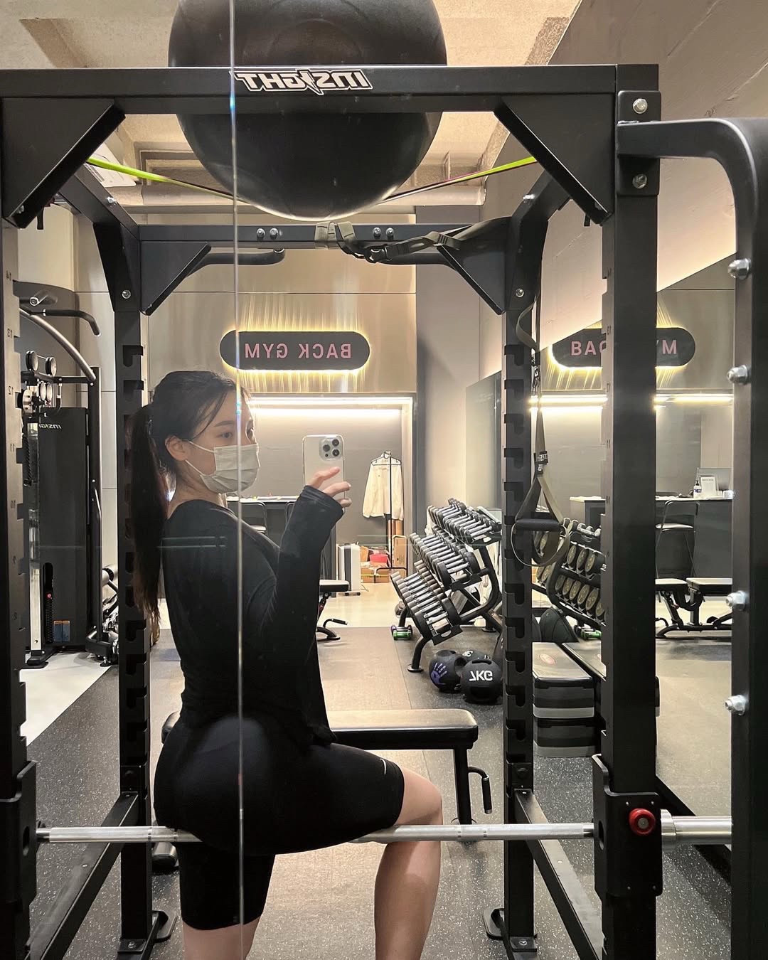 爱健身的小姐姐健身女孩穿搭<!-...