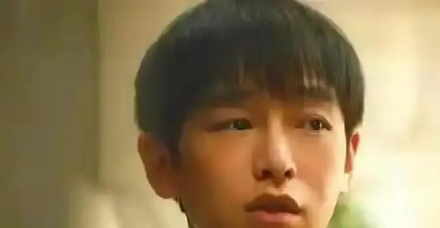 谍战大剧交锋终于迎来大结局，剧情确实挺抓人，但说句实在话，剧里有三个角色真是让人越看越憋屈，简直成了