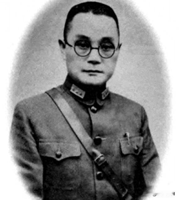 国民党二十三军军长潘文华（1886—1950），字仲三，四川仁寿人，民国川军名将