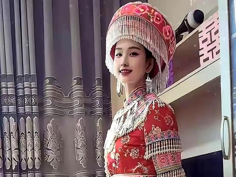 嫁的是人是鬼，生一回病就知道了。34岁的李艳梅，云南姑娘，长得漂亮，人也勤快