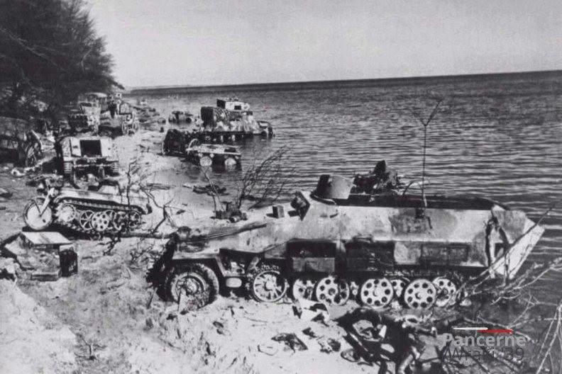 1945年4月，德军准备经海路撤退至赫尔半岛（在波兰格丁尼亚）时，包括第7装甲师