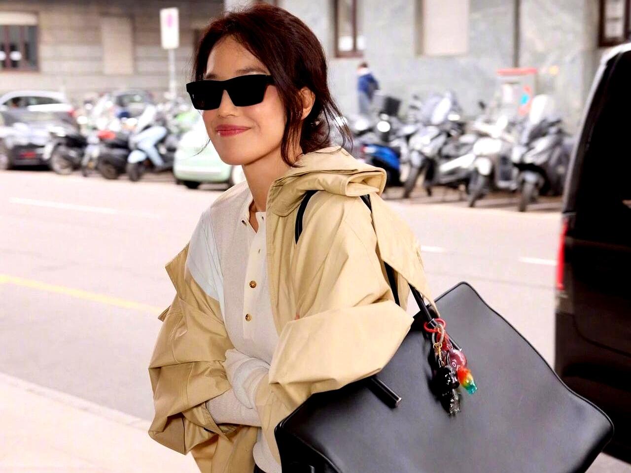 结婚十年没孩子，这事儿搁谁身上都可能藏着掖着，但舒淇的处理方式真让人意外。别人