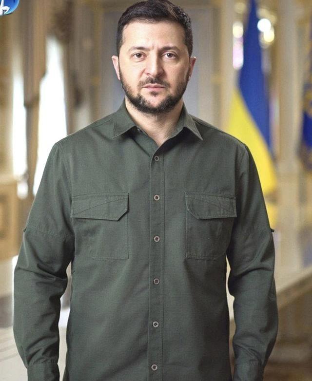 泽连斯基确实没跑没跪没投降，但事实上，他对乌克兰造成的伤害，远大于任何人。如果2