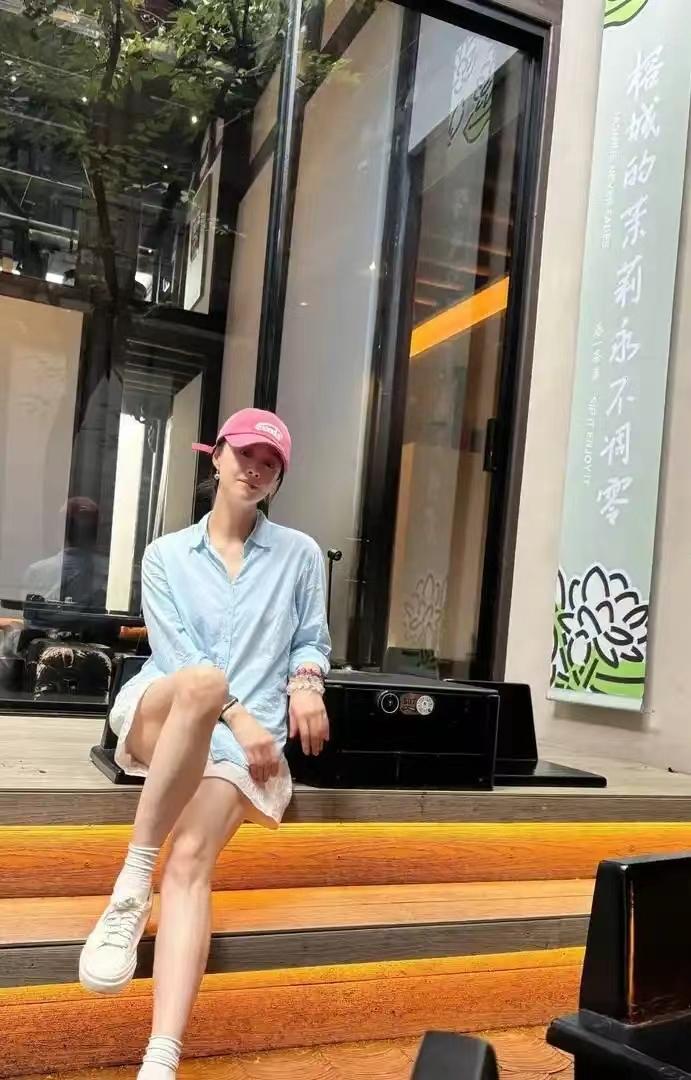 蒋欣瘦了好多蒋欣为何从丰腴美人变成“皮包骨”？42岁的好身