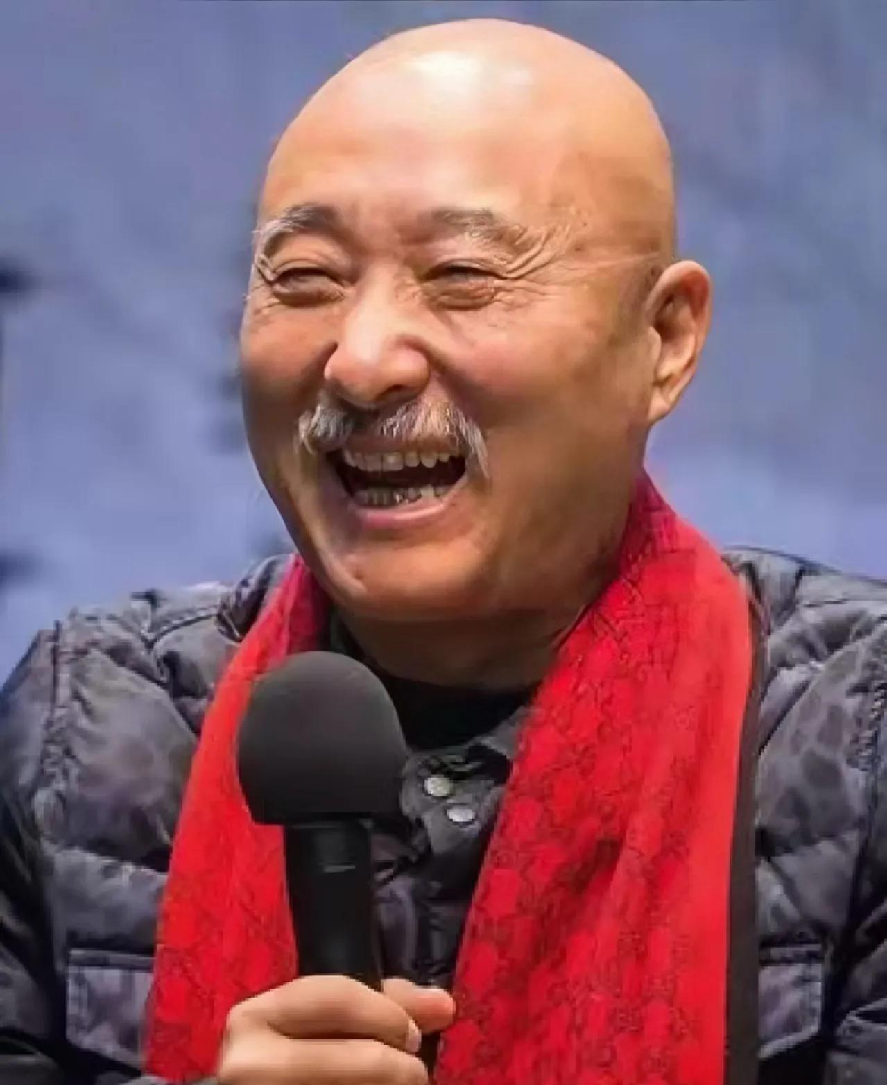 不得不说武汉人在报恩这事上，真是没话说！当年陈佩斯默默捐了200万，连热搜都没