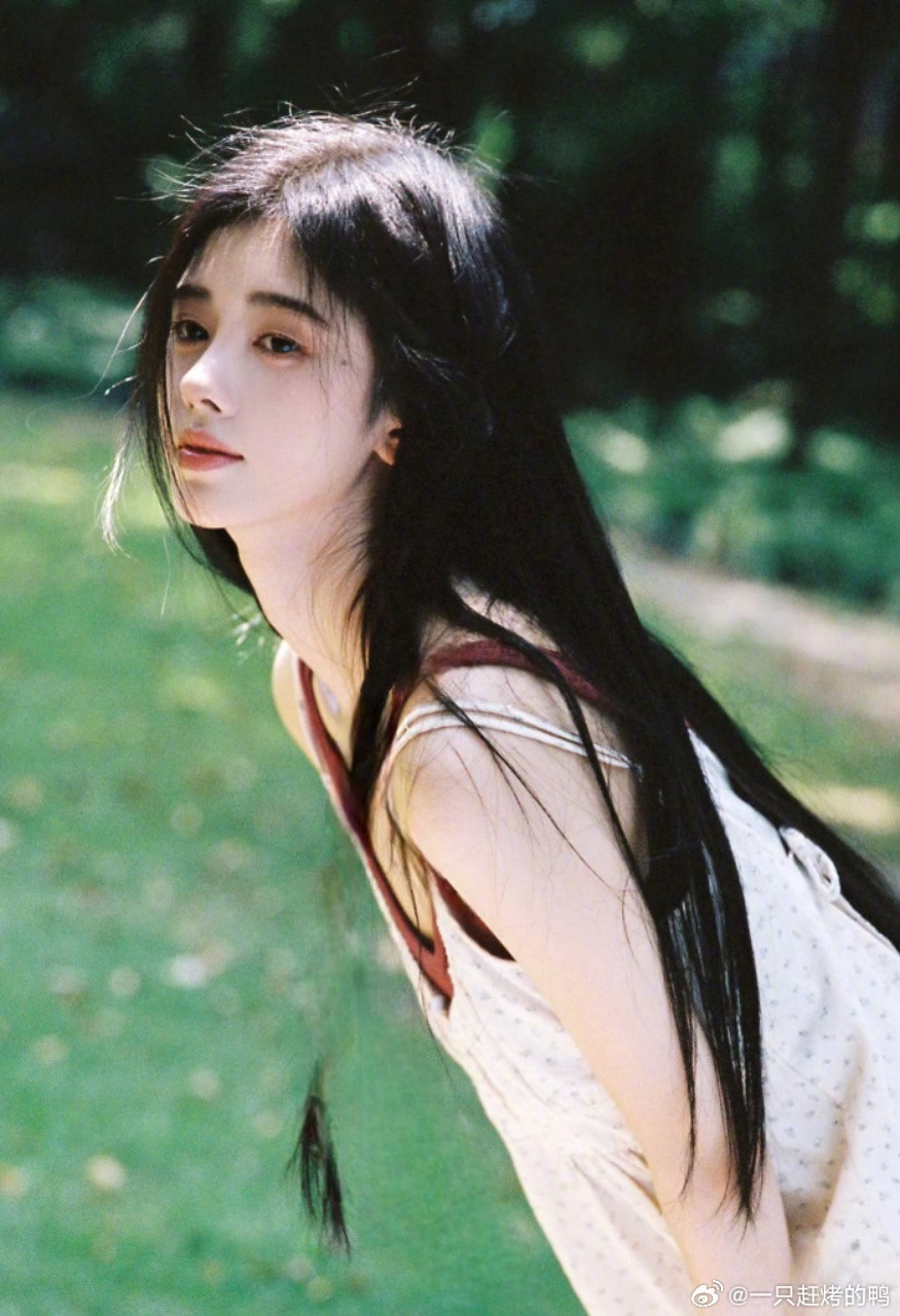 鞠婧祎胶片胶片界最严厉的母亲她来了！鞠婧祎和胶片的适配度真的封神！各种风格都可以