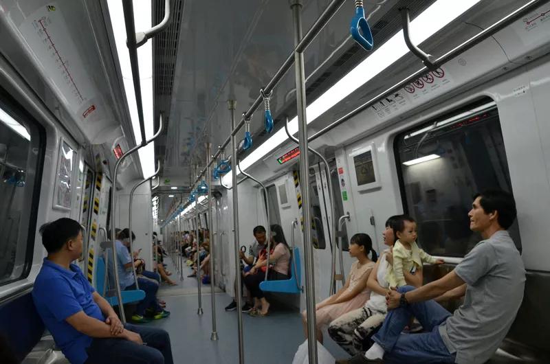 想从广州到东莞省钱坐车，比如广州地铁5号线滘口站和东莞地铁2号线接驳，再
