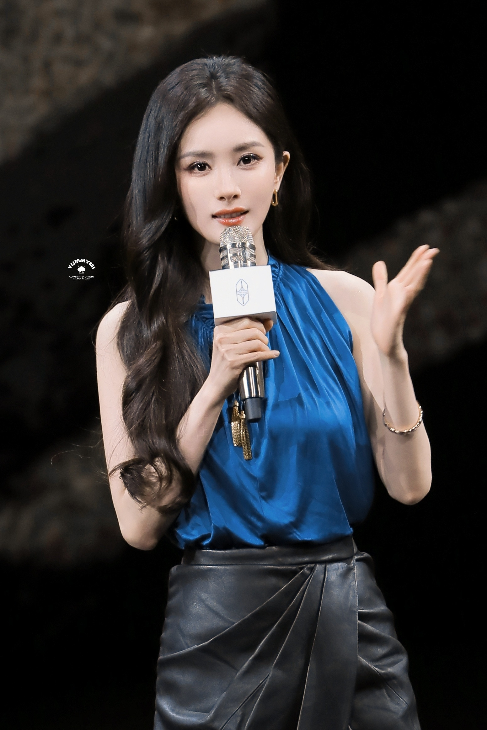 杨幂姐姐我想坐你的副驾💙