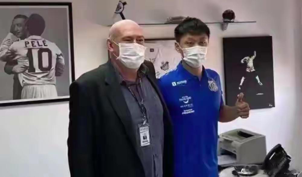 徐彬这波操作，让人想起了之前1亿欧元违约金的肖俊龙2021年，20岁的肖俊龙被巴