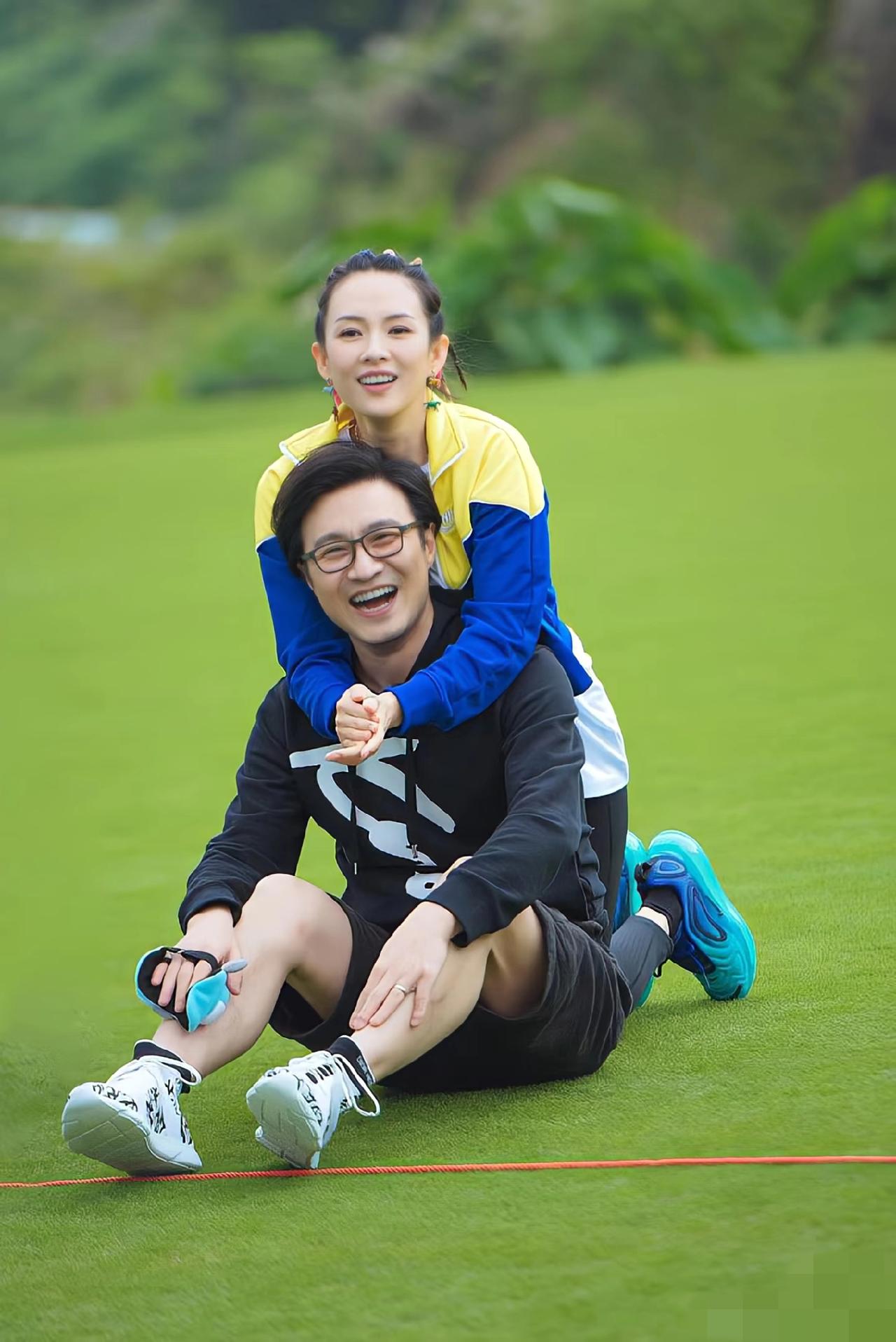 醒醒不再跟保姆过周末了，这可不是普通的家庭琐事，而是藏着大新闻的抚养权争夺战！