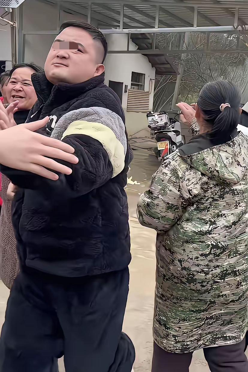 2026年初，合川出名（呆呆），南充出名（阿梓），株洲也出名了（株洲三杰）。前2