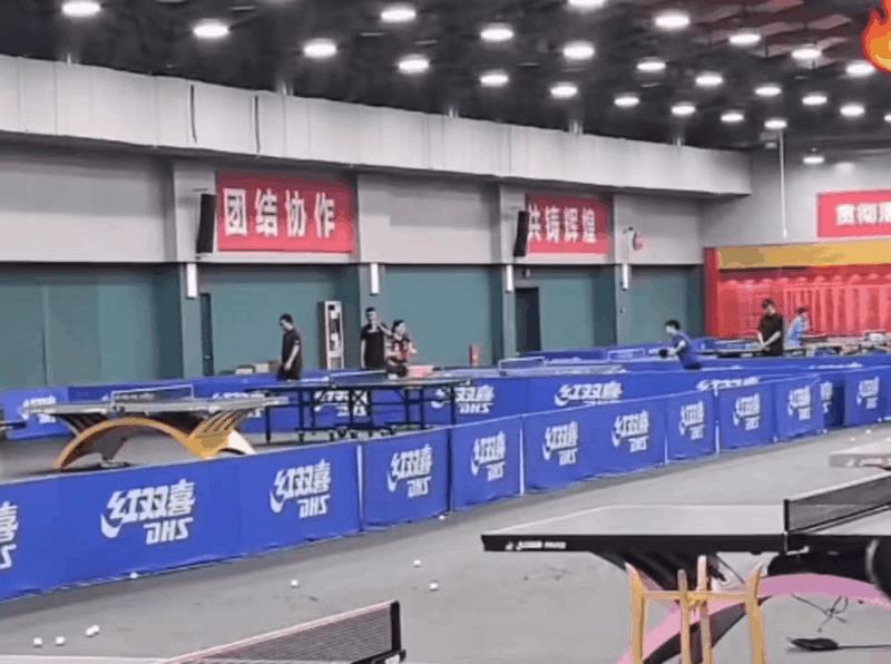7.21新鲜的莎莎，在努力备战比赛！四火哥更新的视频，找到了这个像素莎莎和