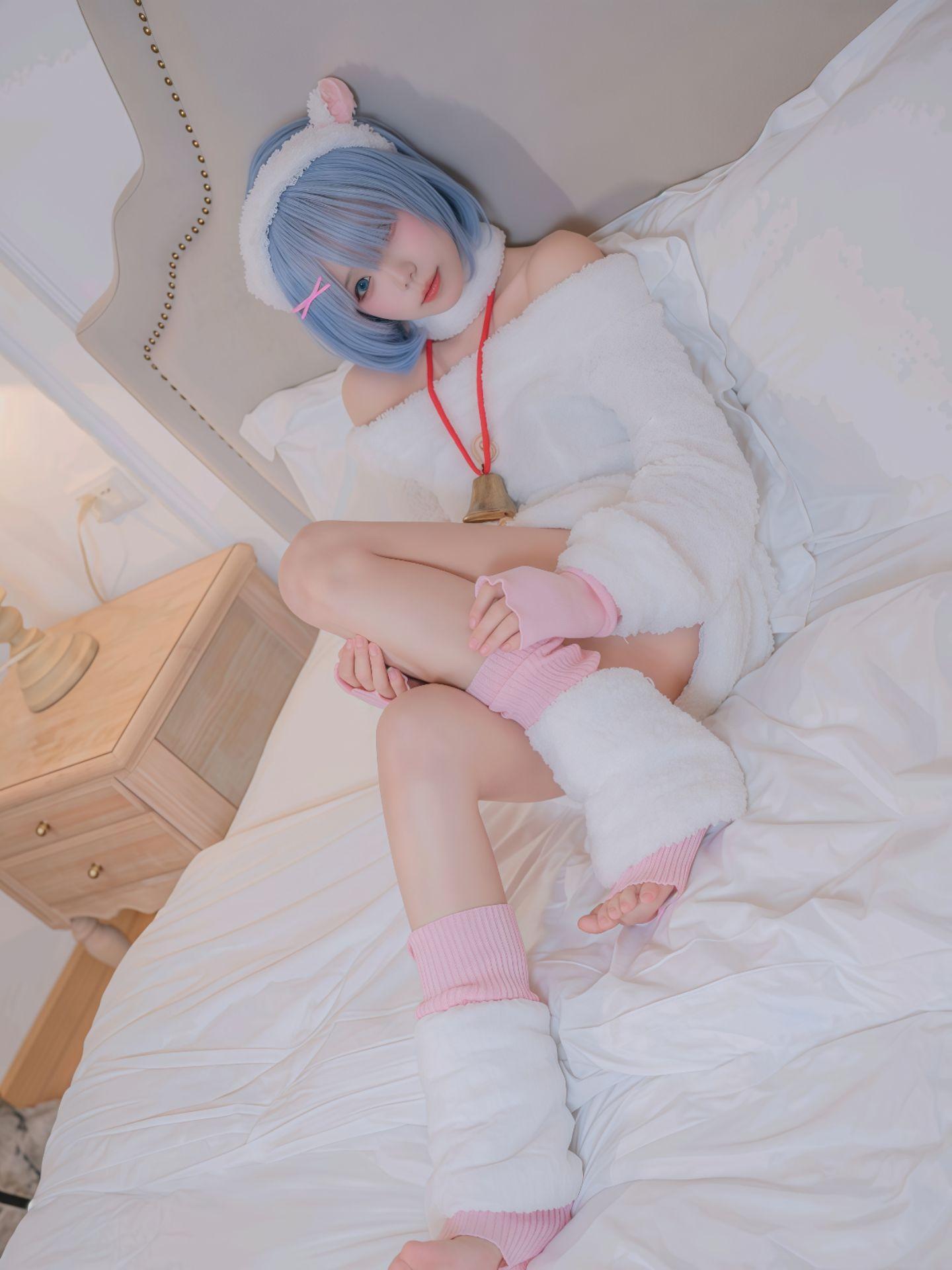 二次元美图 一种很新的cosplay 甜美女孩 雷姆cos 绝美cos正片动了