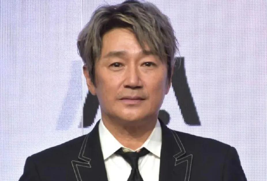 被称为“亚洲第一渣男”的日本男星近藤真彦，近日正式复出。这位脸皮比城墙还厚的渣男