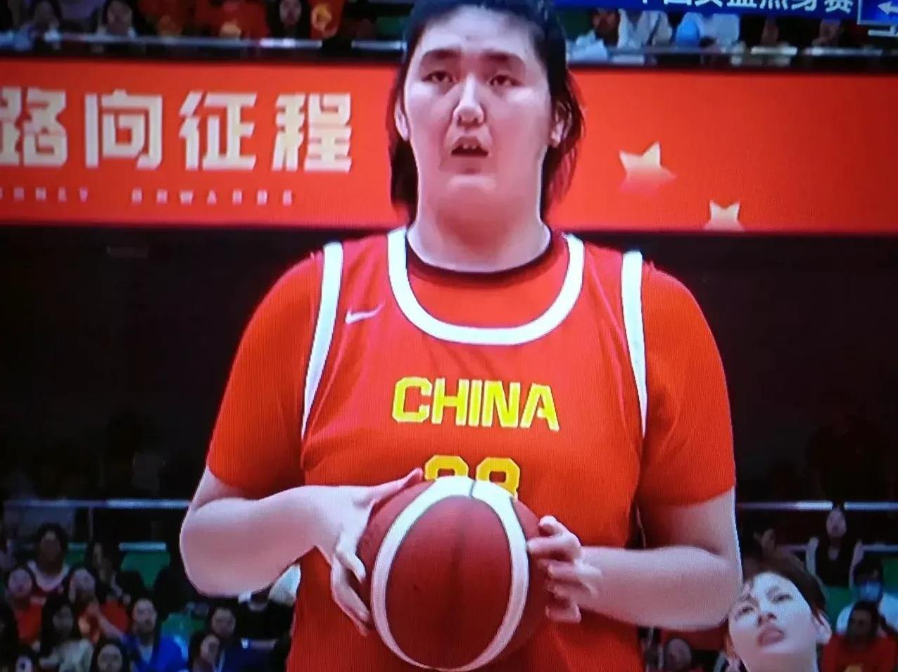 真就纳了闷了。为什么波黑，日本，澳大利亚全都派的替补二队来参加亚洲杯女篮热身赛。