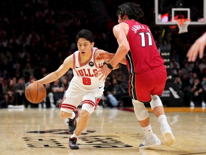 河村勇辉第二战26分钟砍6+6+6，也没什么了不起河村勇辉继昨天的亮眼首秀后