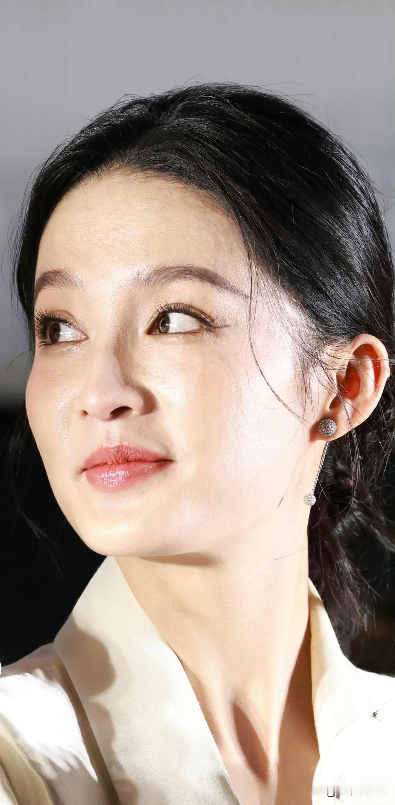 近距离感受到明星的好皮肤