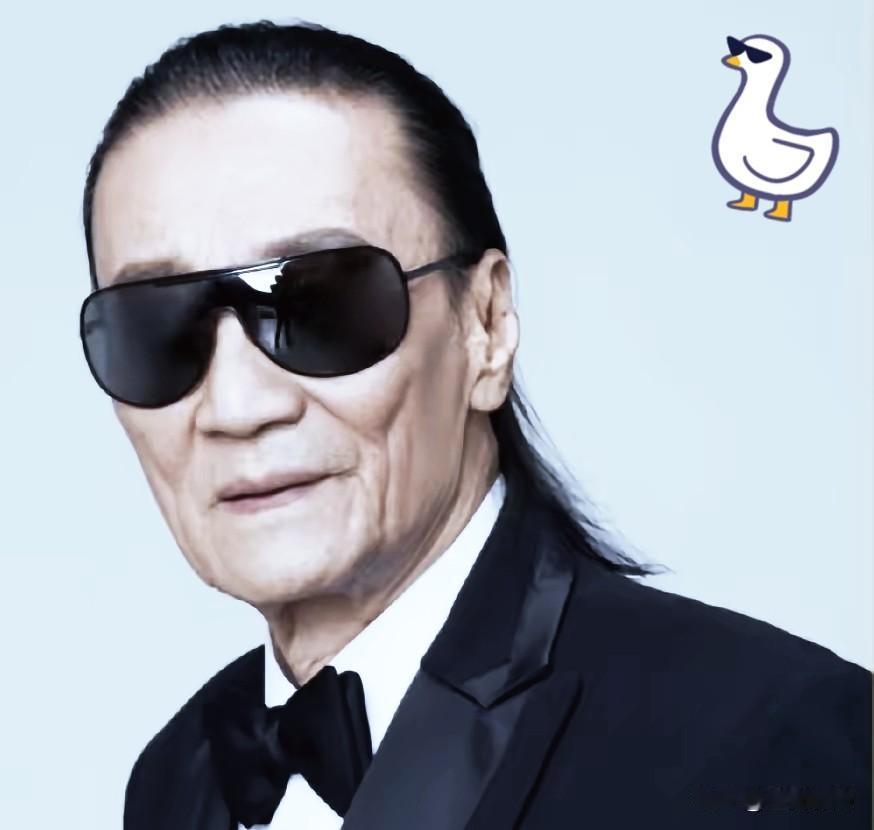 我问圈内朋友，香港好医院那么多，谢霆锋又不差钱，谢贤晚年护工，医生，理疗啥都不缺