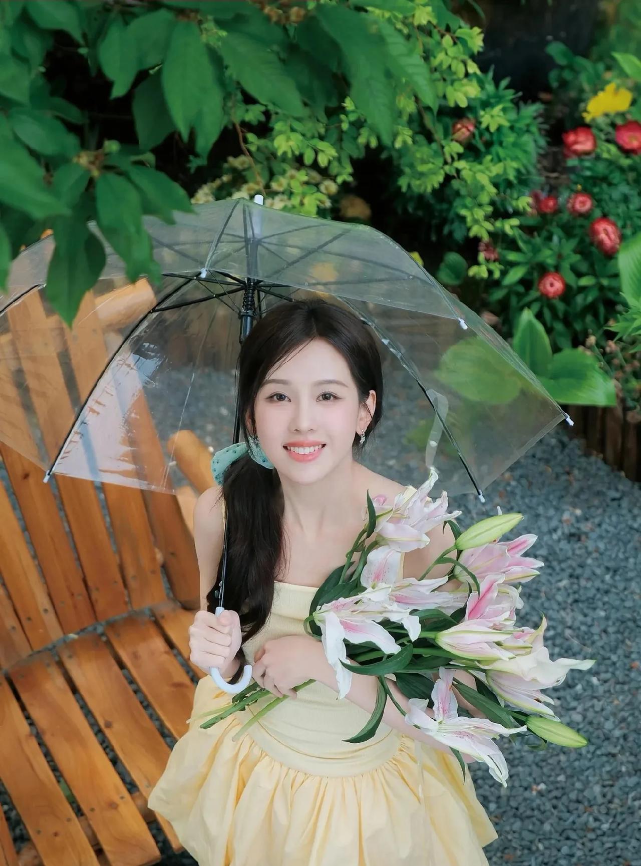 陈都灵是越来越有气质了，这组照片不错。#陈都灵#