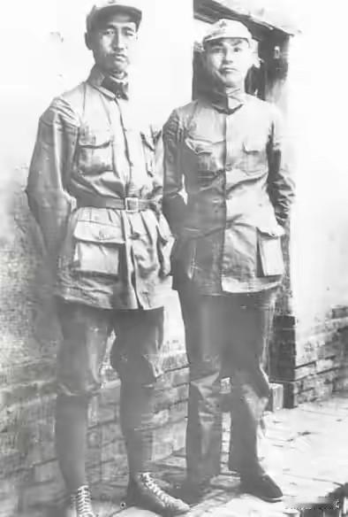 1936年最致命绝密计划！红军刚会师就要二次长征，生还率近乎为零1936年