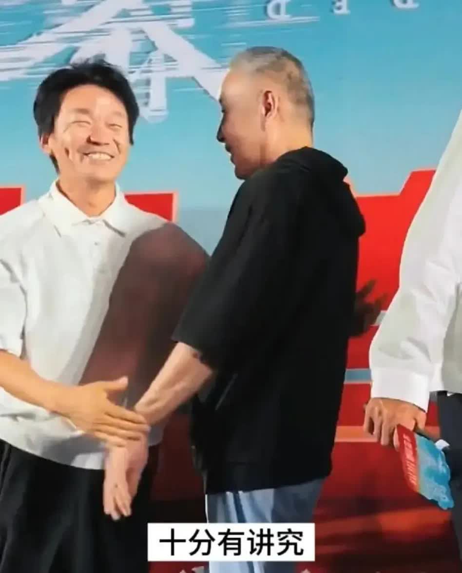 所谓无知者无畏，这事说在王宝强身上恰如其分。一次，王宝强不知道自己几斤几两，看到