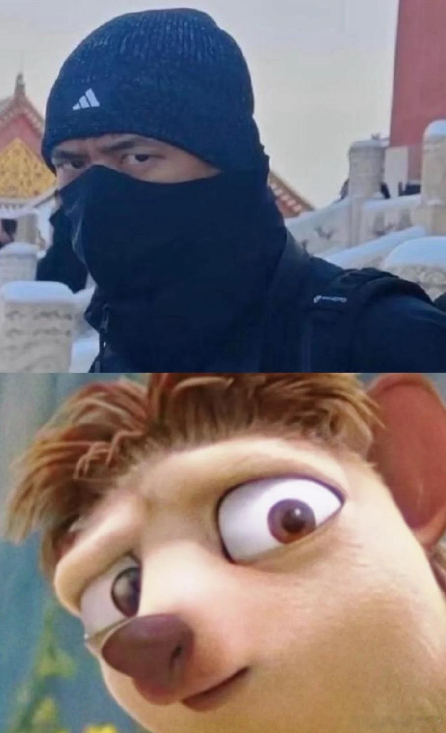 第一次发现李现这个表情包的人简直是天才！！就算带着护颈口罩眼神一眼就看出来了！不