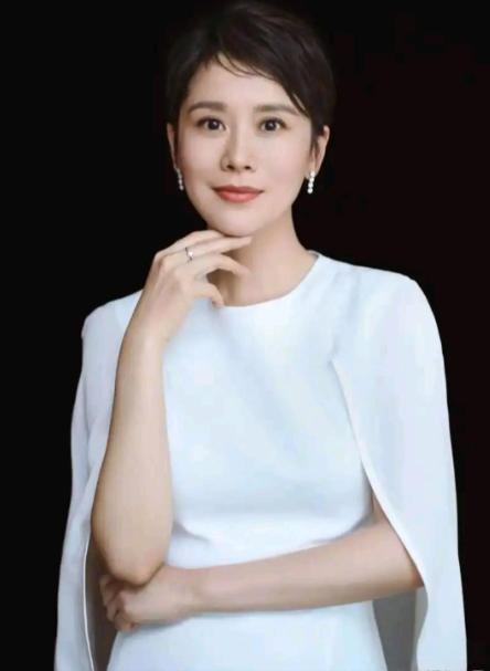 演员海清说：“当年，我以第一名的成绩考入北电，可看到班主任时，我却对他产生了很大