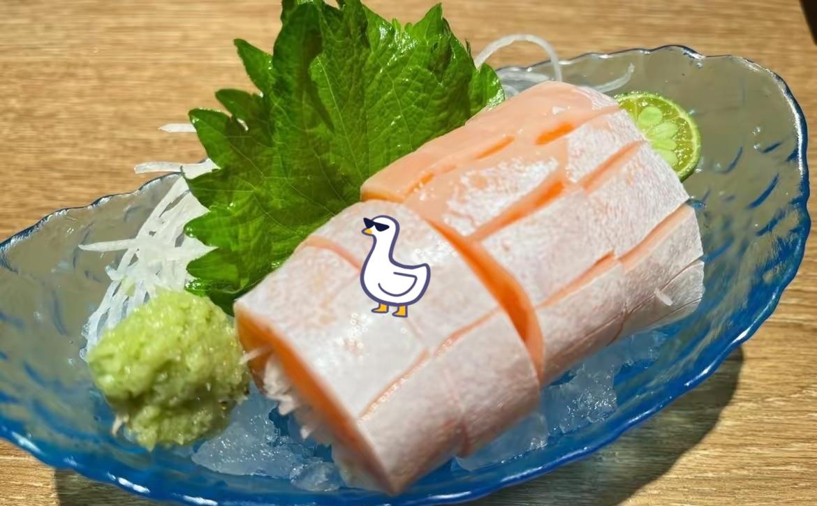 刚刷到一个视频，直接给我看懵了！有位网友看完3·15晚会，为了家人健康，居然把冰