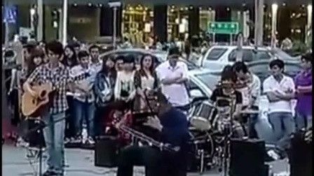 二胡独奏《铁血丹心》演奏 刘振