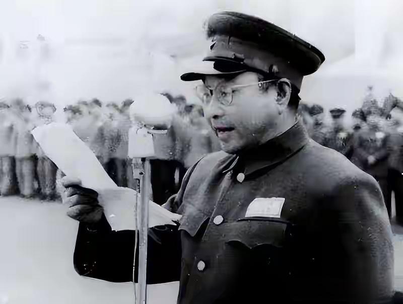 陈赓总结180师，质问60军，为什么不给郑其贵配政委这话放在今天，很多人可能