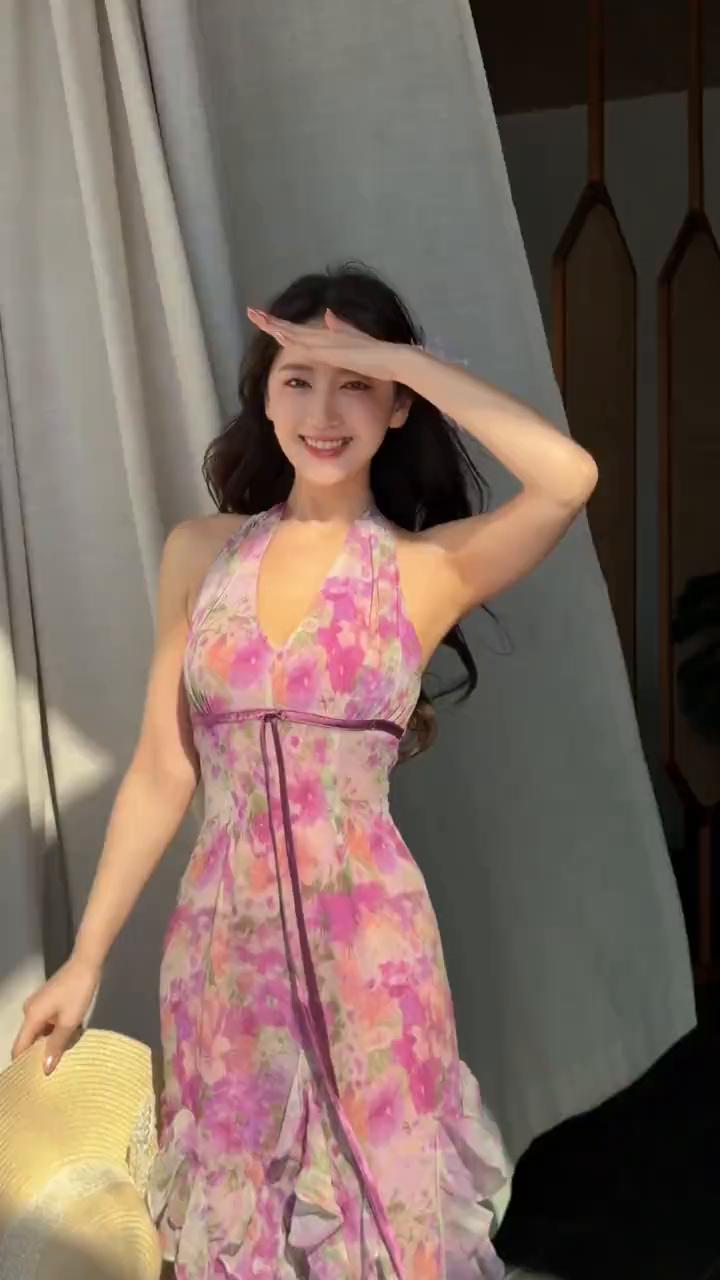 pov：当你旅行一直偶遇同个人。