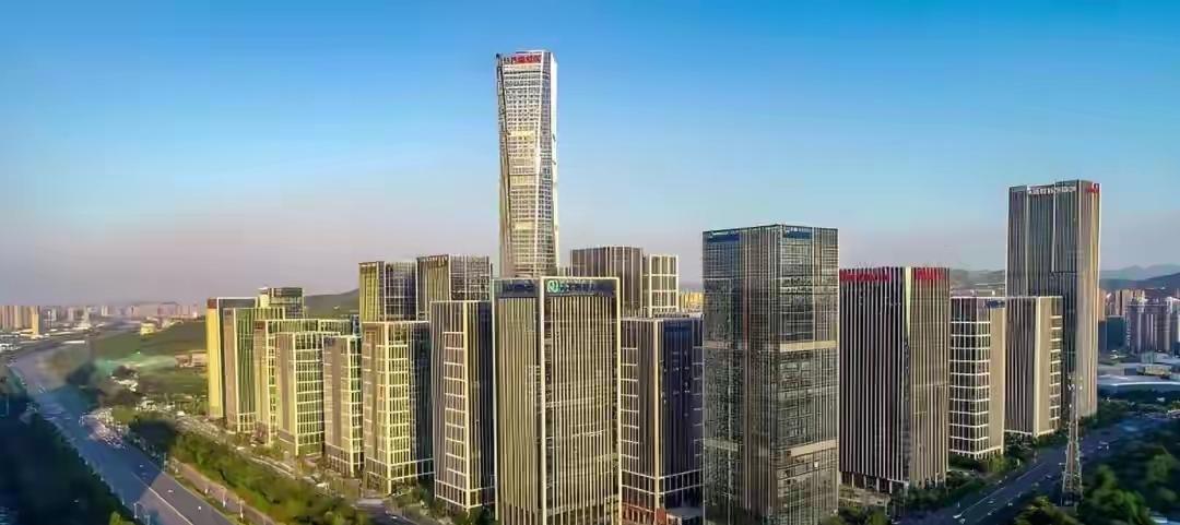 汉峪金谷真是济南的“小缅北”吗？其实没那么玄乎，打电话的很少，但骗子公司也挺多，