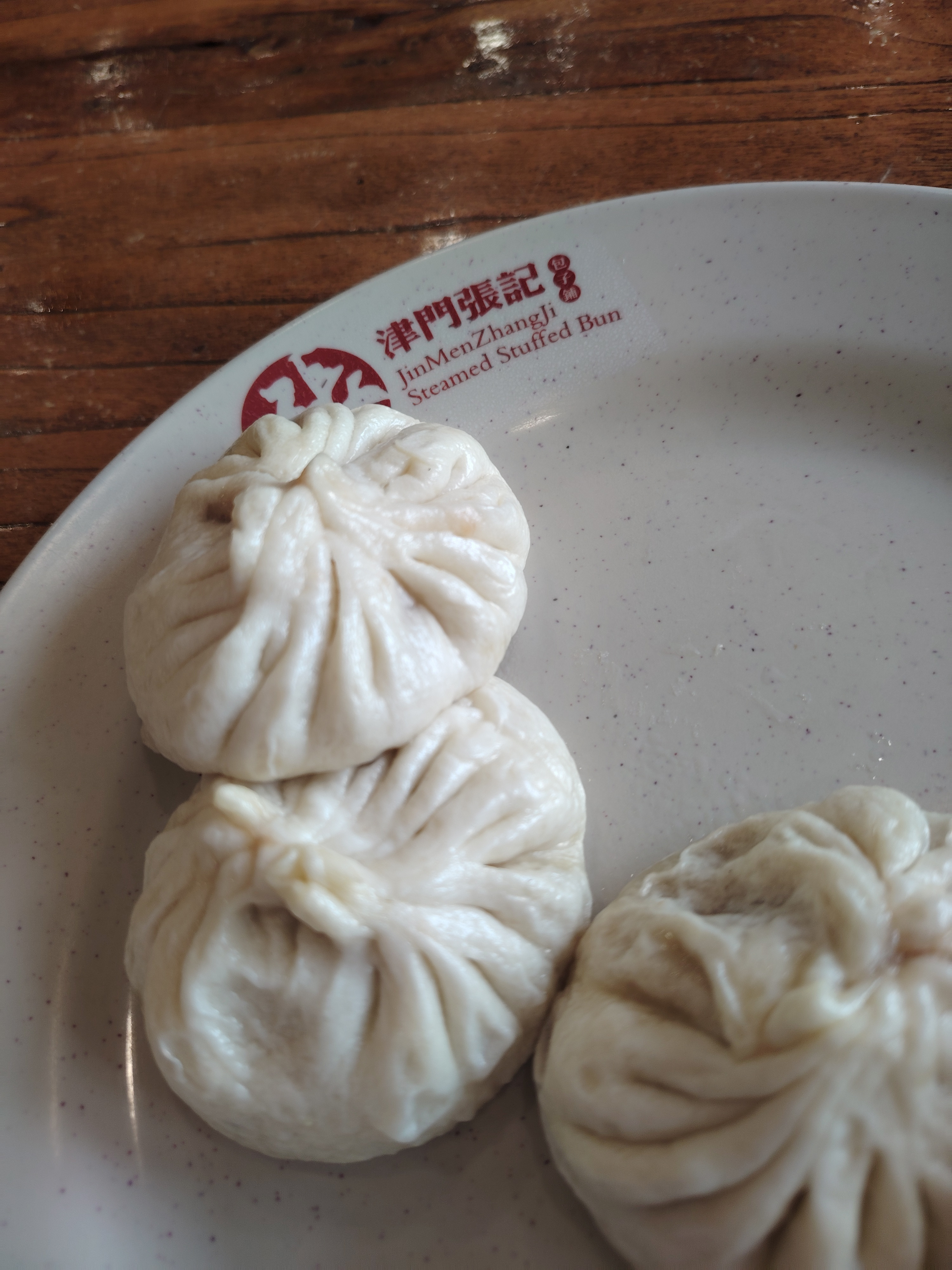 天津没成为旅游热门城市前，买包子基本上不用长时间排队，就算是“人等包子”，也不用