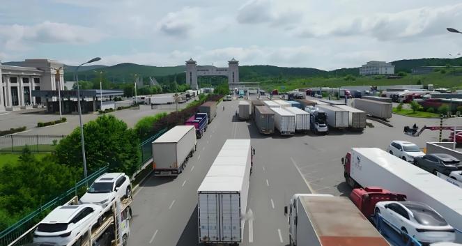 妙哉！巴基斯坦12日开通了与伊朗的过境走廊，确实有点门道。巴基斯坦是懂我们东