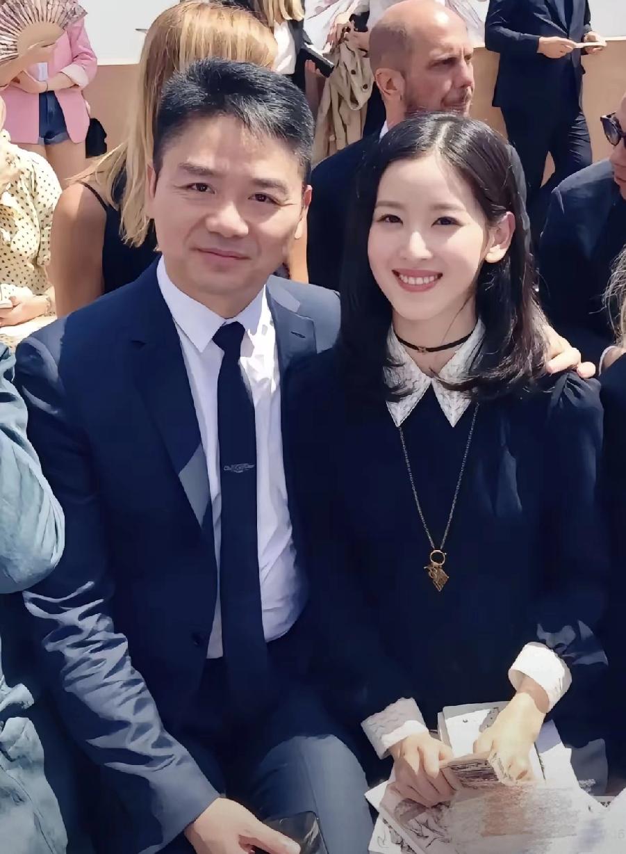 香港火灾的消息揪着大家的心，京东集团又一次用行动诠释了企业的责任与担当！刘强东