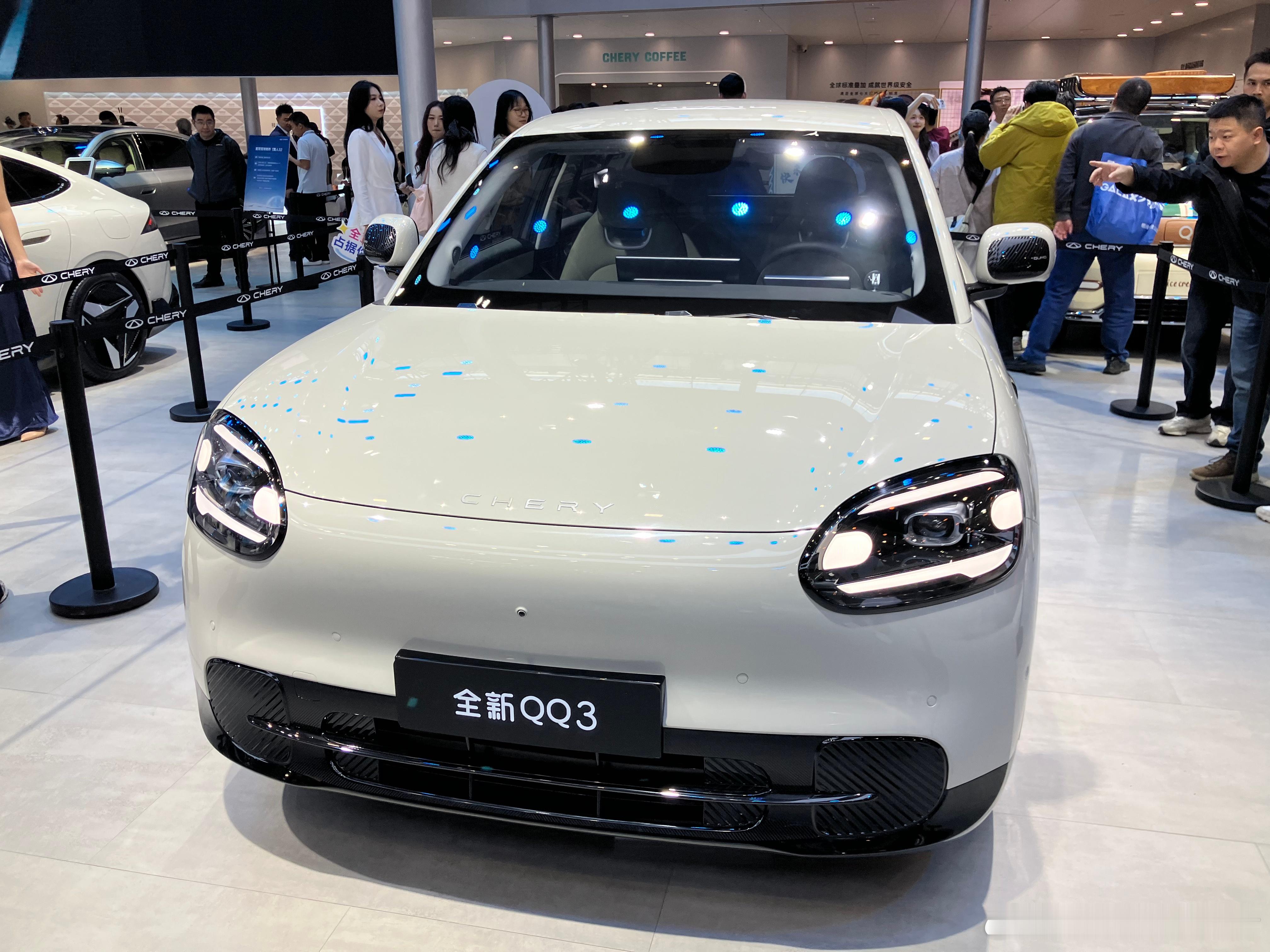 以纯电身份回归奇瑞QQ3也来广州车展了，不是首秀，但话题度依旧很高。整体看，