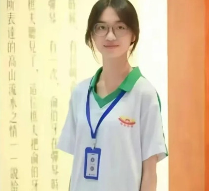 海南17岁失联女生终于找到了。没有惊喜，没有反转，只是警方的消息让人更心碎了：