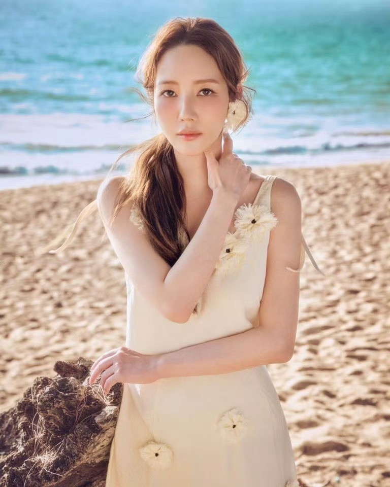 朴敏英｜DAZEDKOREAApril2026.4月刊摄影:Park