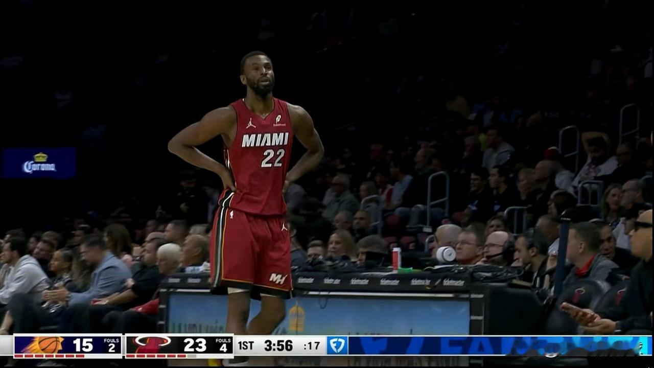 热火球星维金斯终于发挥失常了！在今天热火主场以127：121力克太阳的比赛中，维