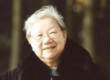 毛岸英牺牲后，刘思齐频繁到中南海看望公公毛主席，不料警卫员却把她的出入证没收。主