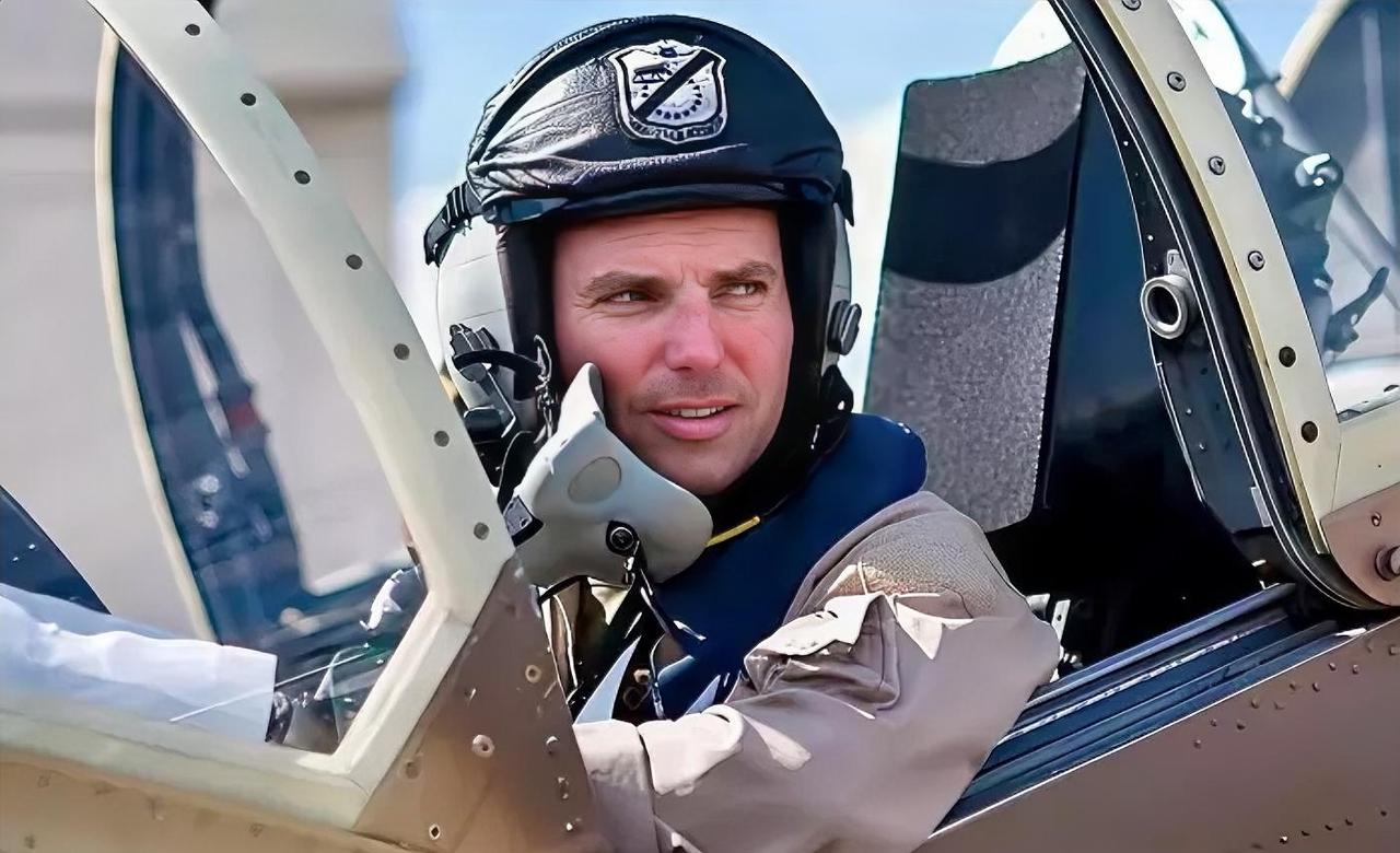 卑鄙无耻！被设局诱骗回国的中国外籍飞行员教官丹尼尔.杜根将引渡美国受审！路透