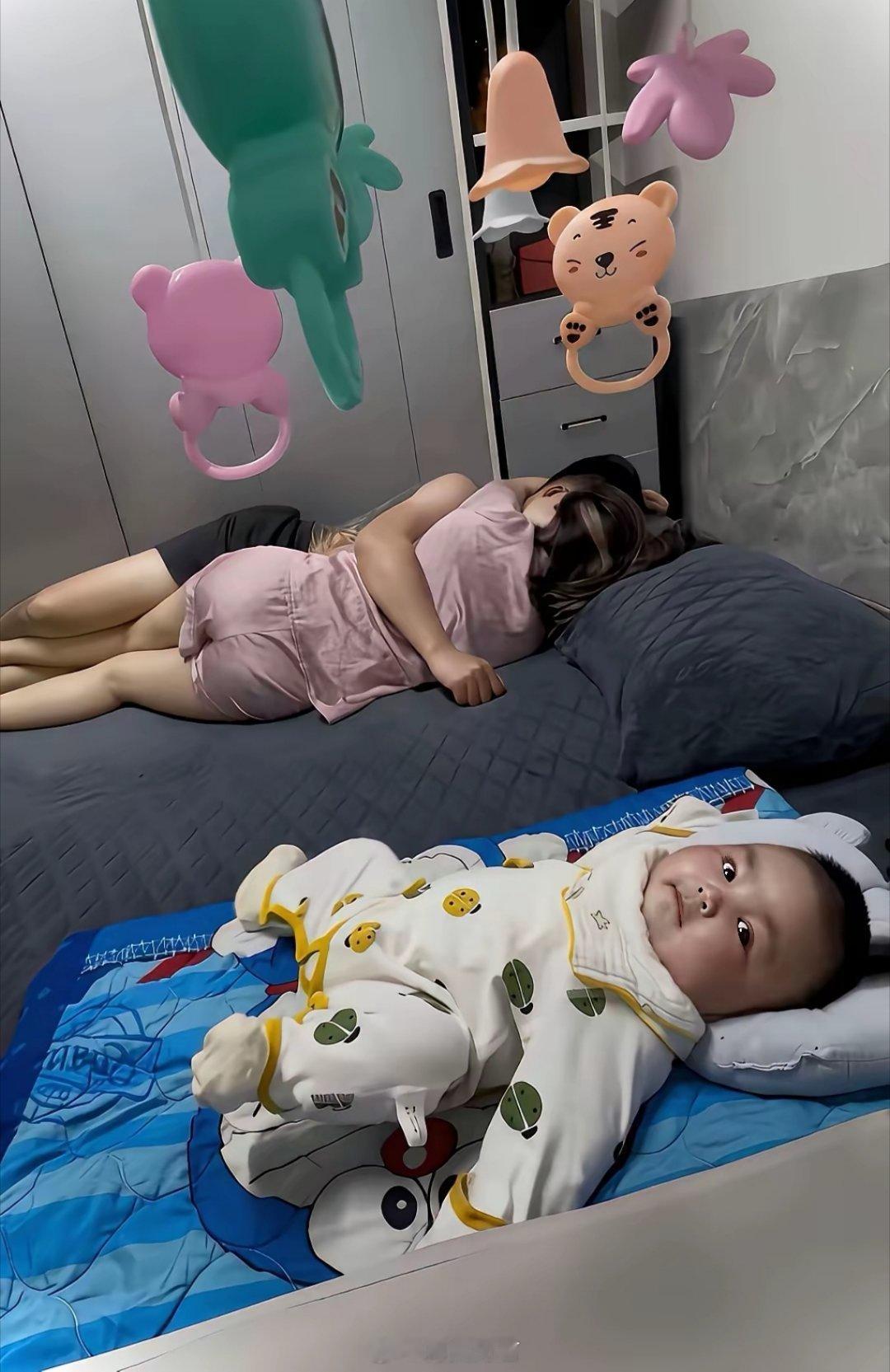 结婚生娃后的夫妻，平常都是这样的生活状态吗？抛开事实不谈宝宝倒是挺可爱的