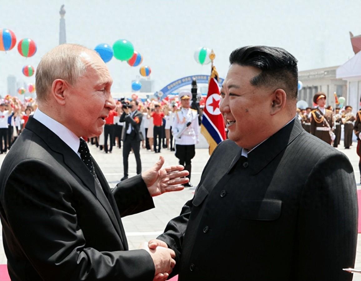 普京73岁生日当天，只有金正恩的贺电，还在用“同志”称呼普京！ 10月7日，