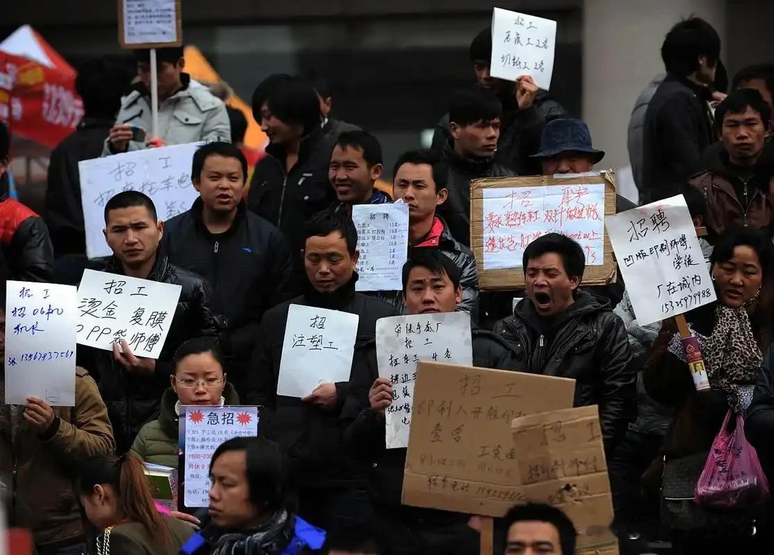 “改制”真相：少数人吞掉多数人利益，下岗职工血泪史，集体资产如何成了家族遗产？